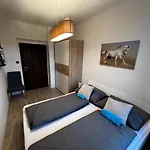 Lägenhet Large 3 Bedroom With Skyline View *