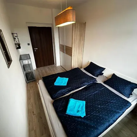 Large 3 Bedroom With Skyline View Apartment Karlsbad