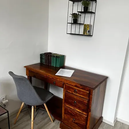 Appartement Large 3 Bedroom With Skyline View *