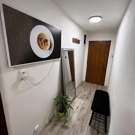Large 3 Bedroom With Skyline View